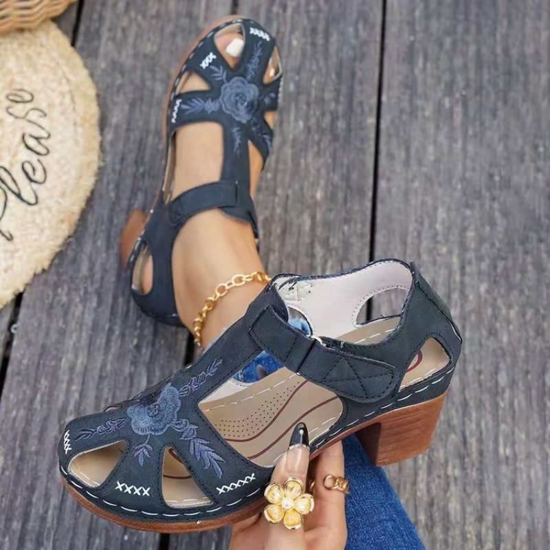 Formal Women Daily Wear Sandals - Sandal Wanita Hak Sedang Bordir Bunga