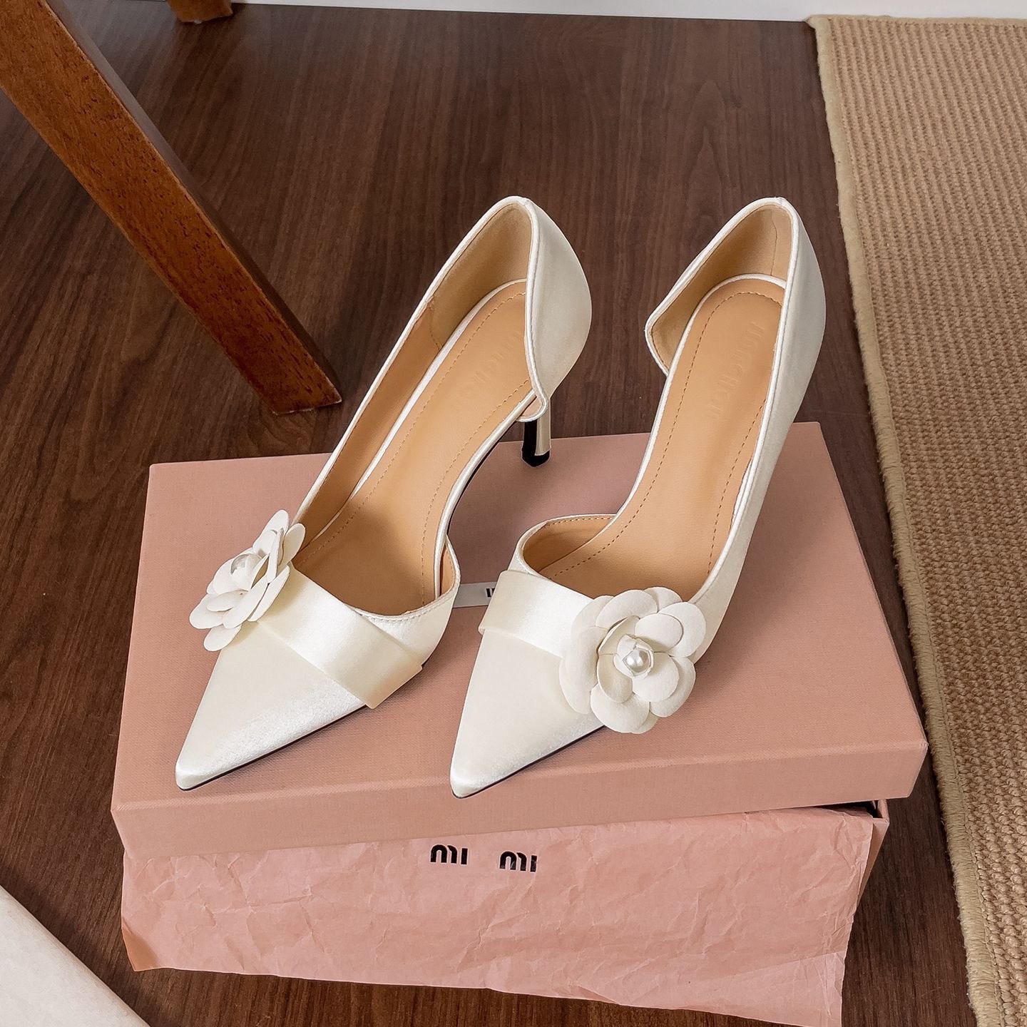Sepatu Stiletto Satin Berujung - Women Formal Wear Sale ulasan dan harga
