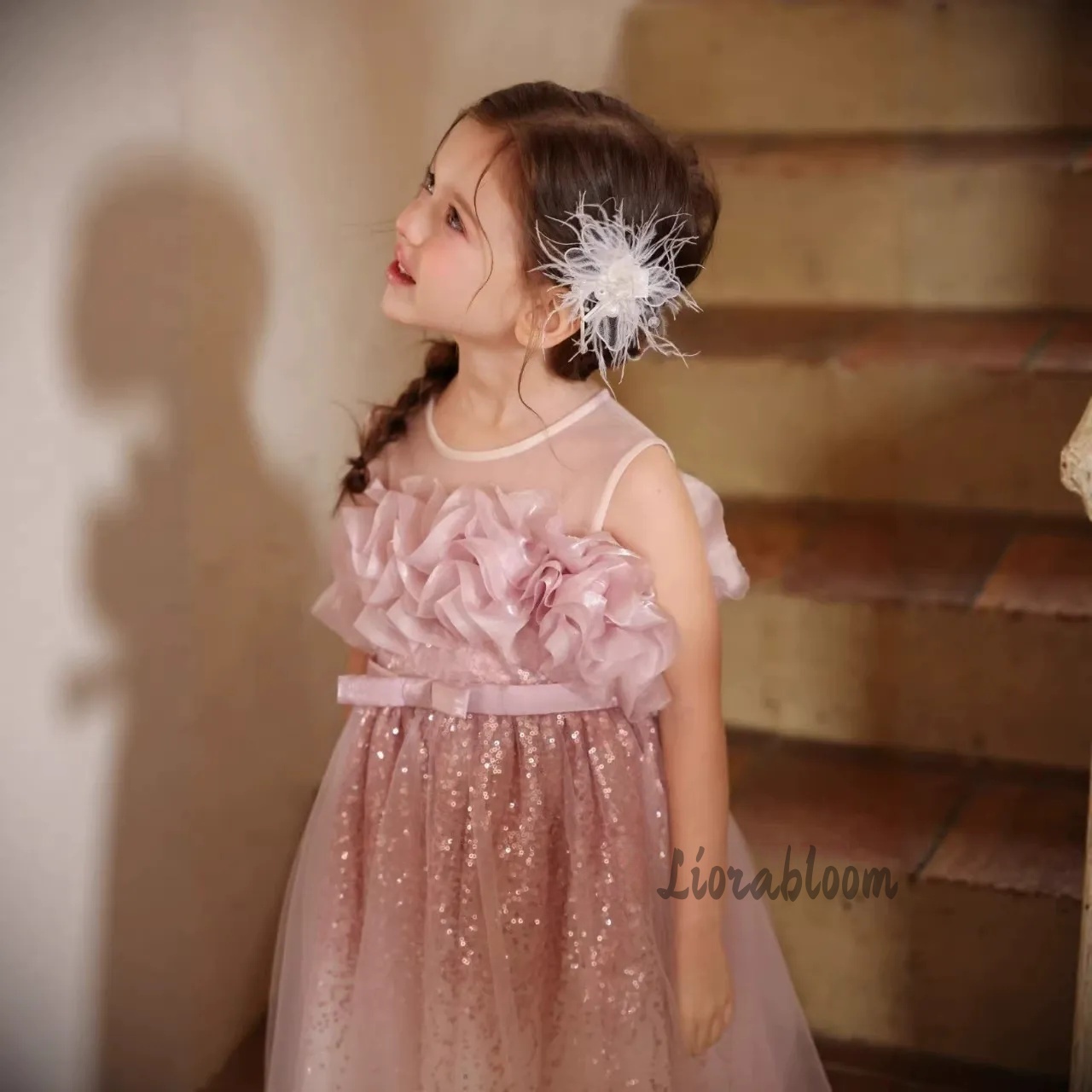 Gaun Formal Tulle Bergelombang - Formal Attire Woman ulasan dan harga